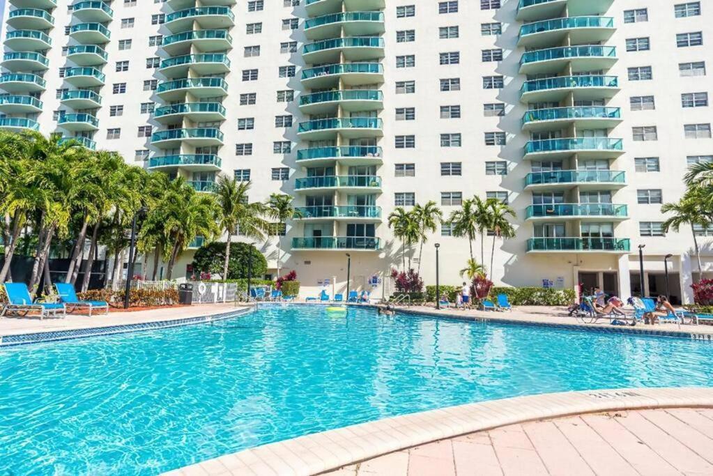 Miami Holiday Apartments Sunny Isles Beach Eksteriør bilde