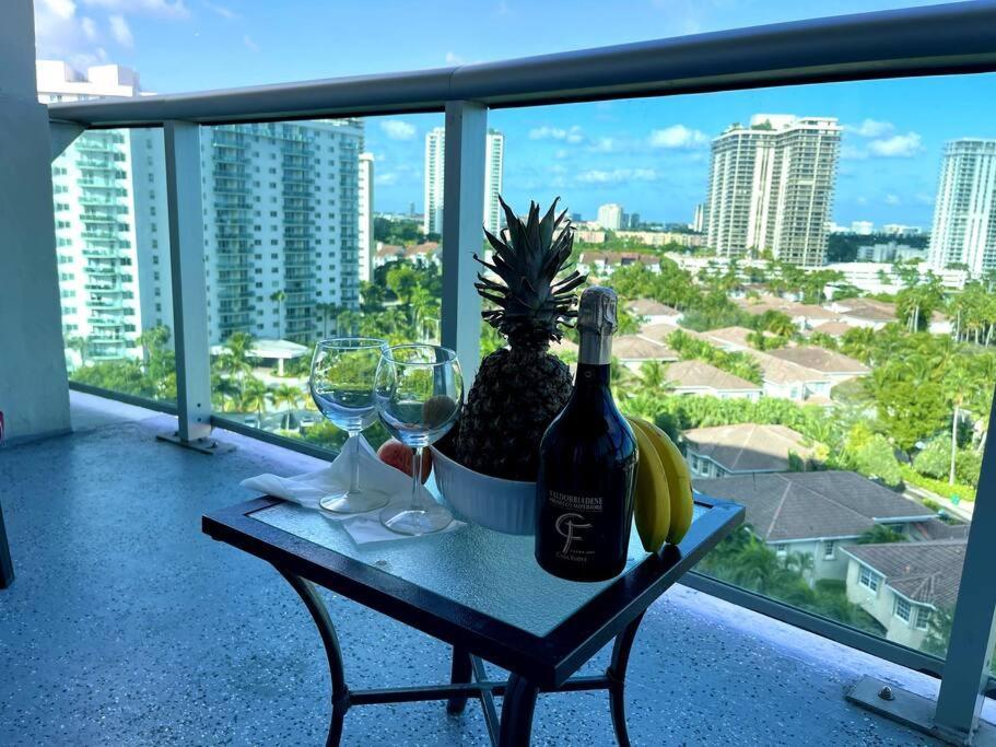 Miami Holiday Apartments Sunny Isles Beach Eksteriør bilde